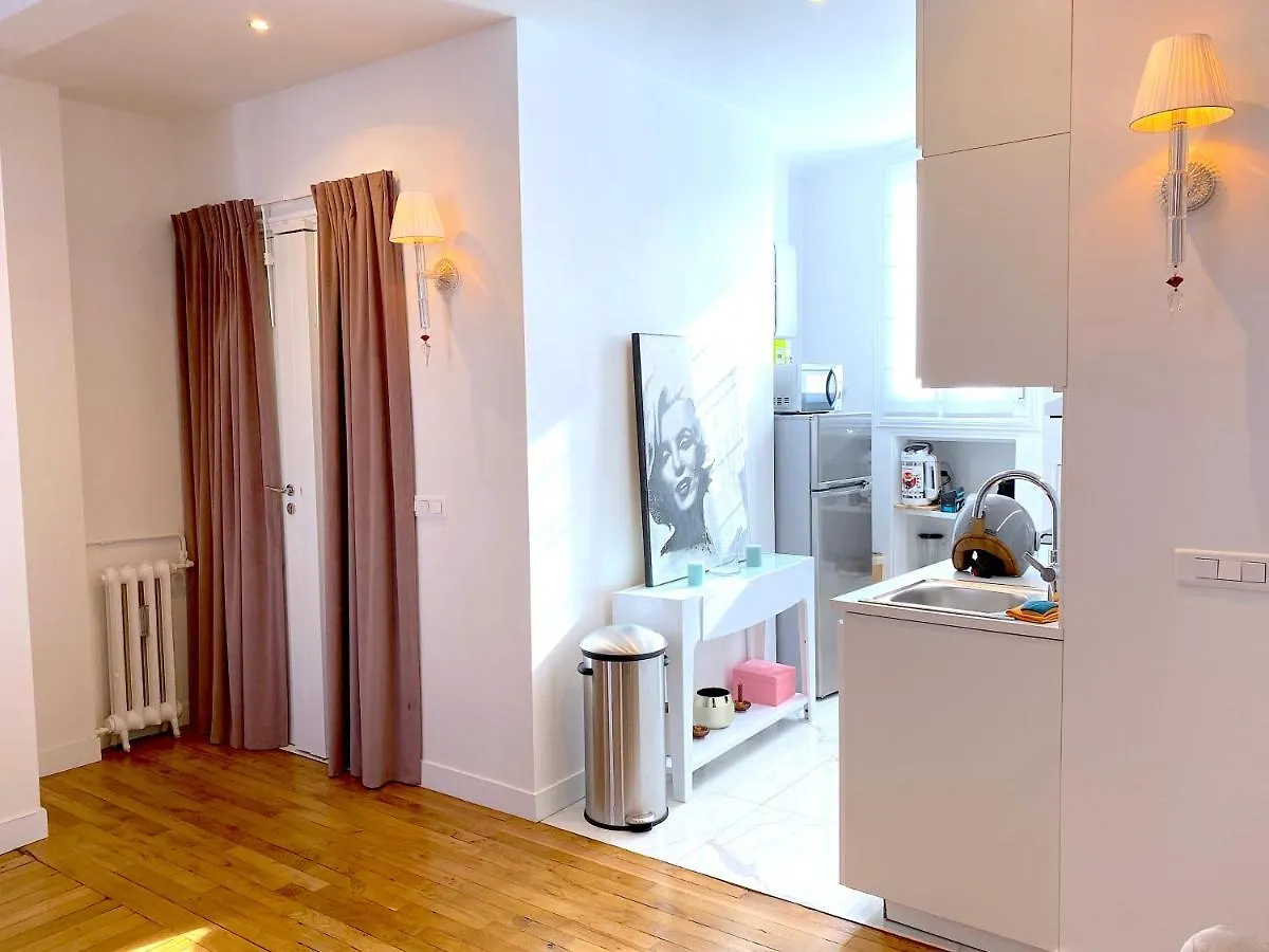 L'Appartement Passy Parigi